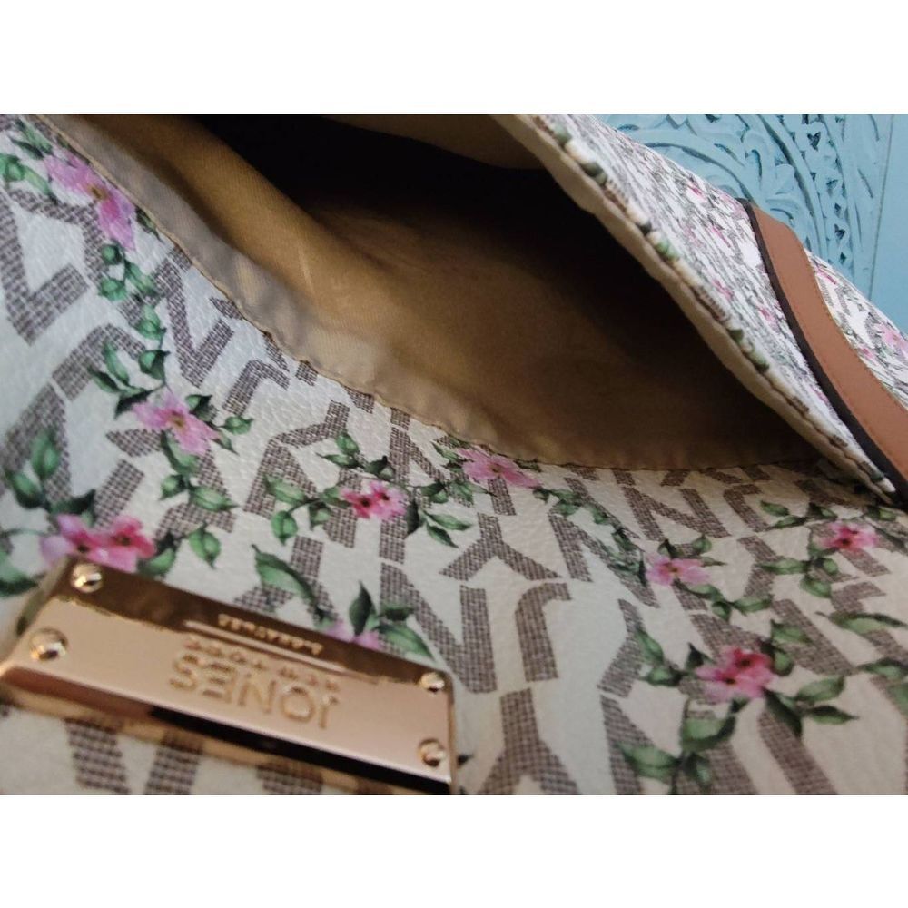JONES NEW YORK SIGNATURE VINE FLORAL IVORY LISA SATCHEL - Picture 6 of 12